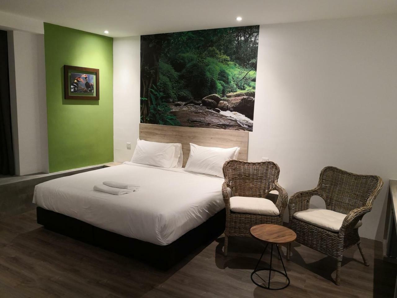 H Boutique Hotel Xplorer Loke Yew Куала-Лумпур Экстерьер фото